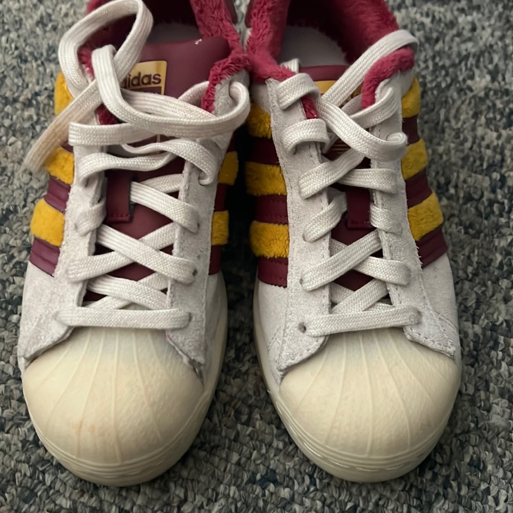 Nice Clean Shoes - image 1